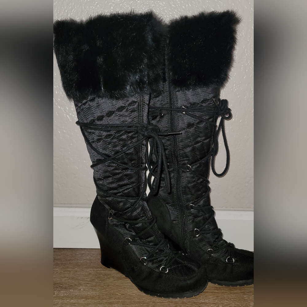 HILLARD & HANSON tall side zip wedge heel fur Boots Sz 7.